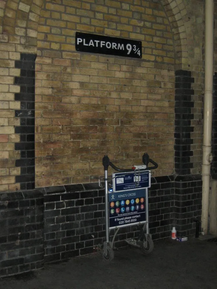 kings cross 9 3/4 platform